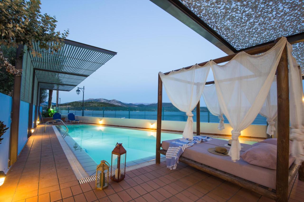 Villa Salty Breeze Beachfront By Lefkadastay *